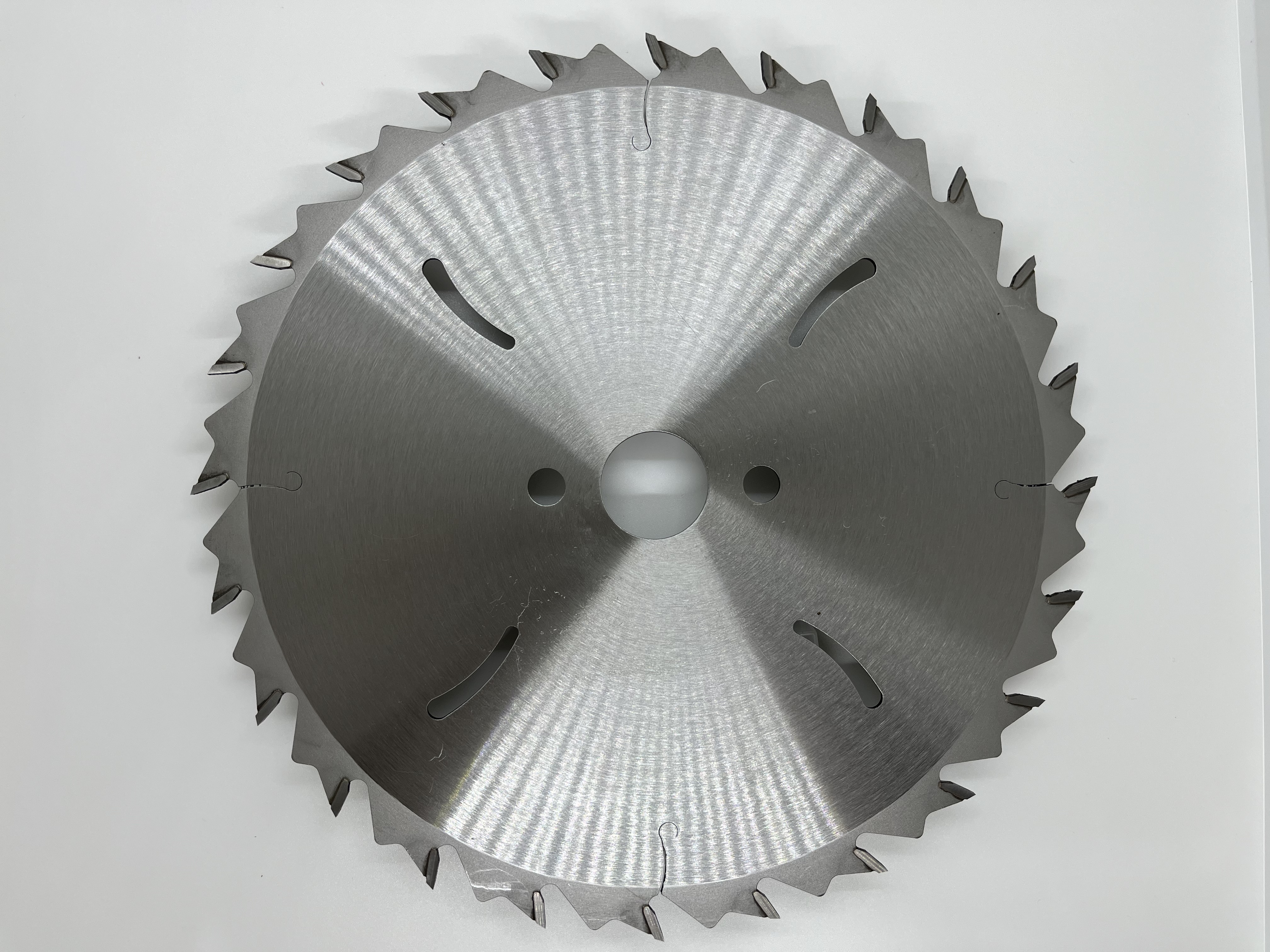 600X4,2/3,2X30 Z40